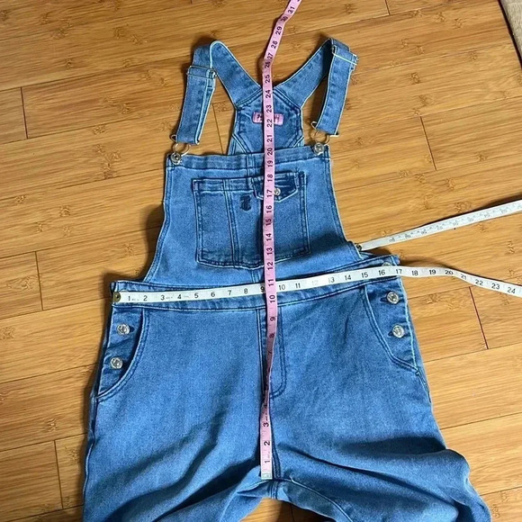 JUICY COUTURE DENIM WIDE LEG OVERALL WITH RELEASE HEM in Medium Wash medium - Picture 9 of 12